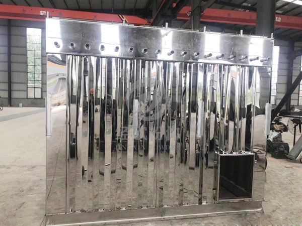 small4_16082788381407834